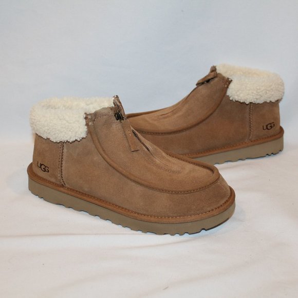 NIB UGG WOMEN'S ZIP FRONT SUEDE SHEARLING LINED‎ FUNKARRA ANKLE BOOTS CHESTNUT - Picture 2 of 7